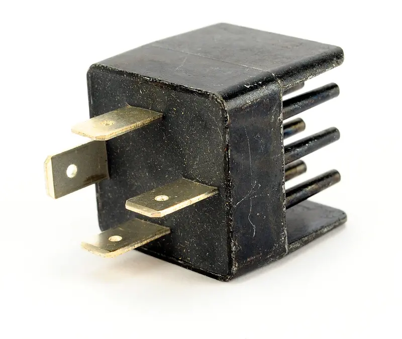 Fast Digital 20-Amp Relay – Programmable, High-Reliability Switching Module (Model 307043) 1