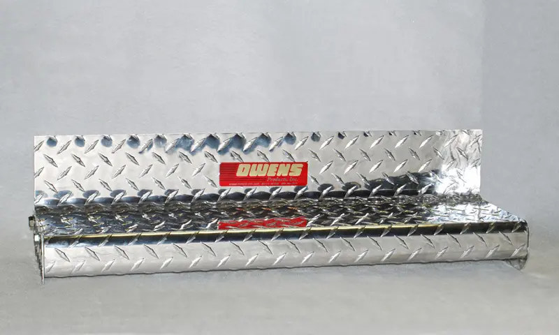 Owens Classicpro Diamond-Plate Running Boards – 4" Wide, Aluminum, Fits Silverado 1500 (2014–2017) & 2500/3500 (2015–2018) 1
